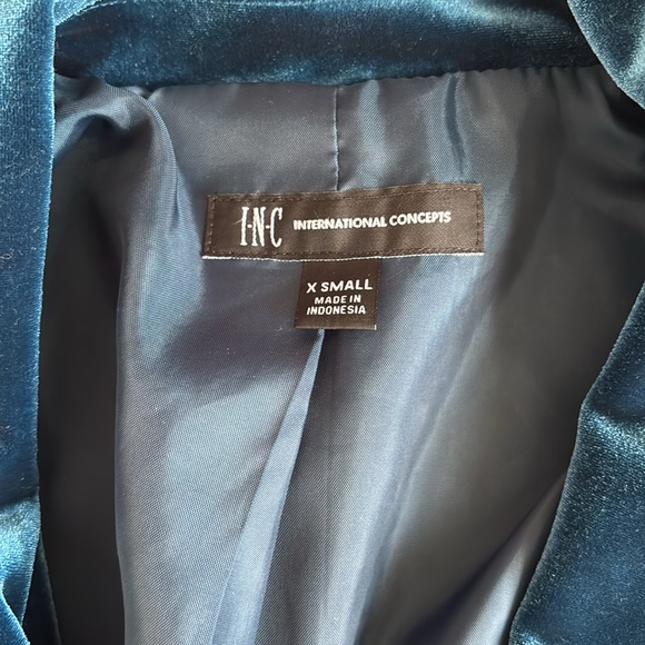 Women’s green/blue Velvet Blazer - Picture 2 of 9